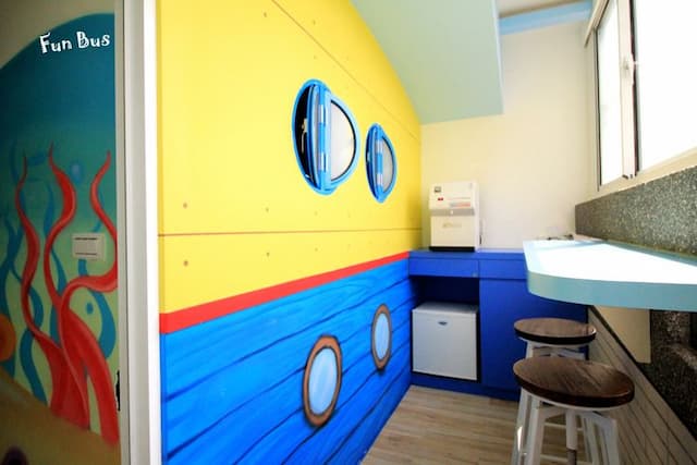 高雄FunBus溜滑梯親子民宿-徜徉海底房-6