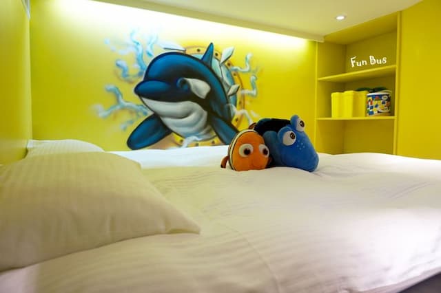 高雄FunBus溜滑梯親子民宿-徜徉海底房-4