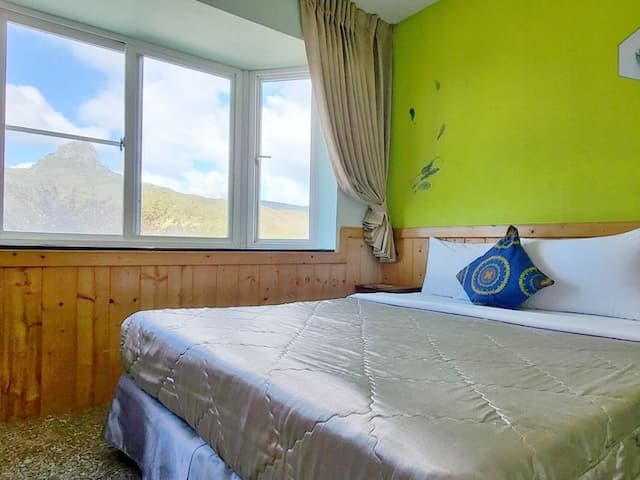 興吉旅店 | 室內公共空間自行車停放-山景四人房-4