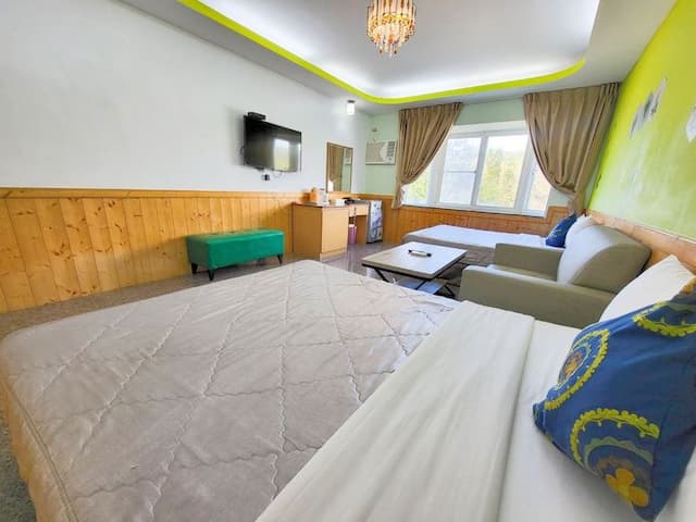 興吉旅店 | 室內公共空間自行車停放-山景四人房-8