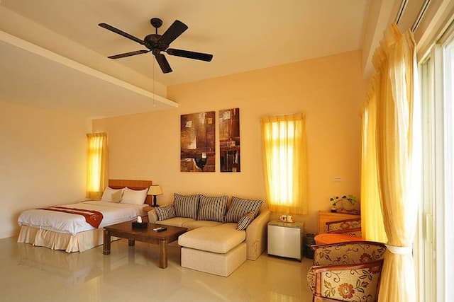 Summer Time Bed and Breakfast-2A double room with sea view-6