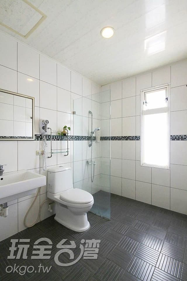 Summer Time Bed and Breakfast-2A double room with sea view-7