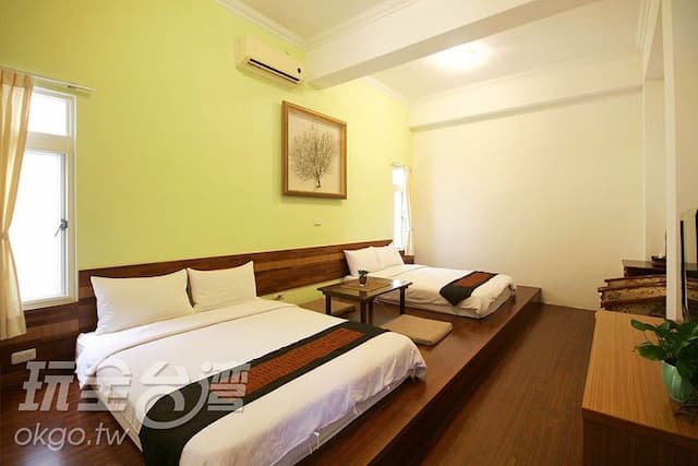 Summer Time Bed and Breakfast-4A / 4B Delicate Quadruple Room (Not Pick Room)-9