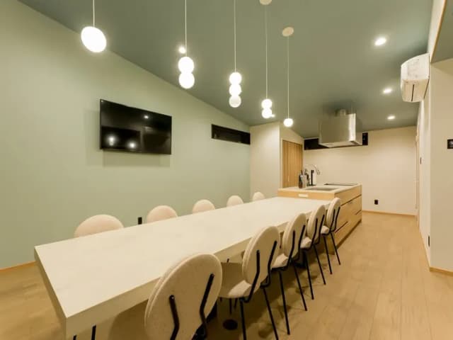 【B棟】キッチン&ダイニングスペース