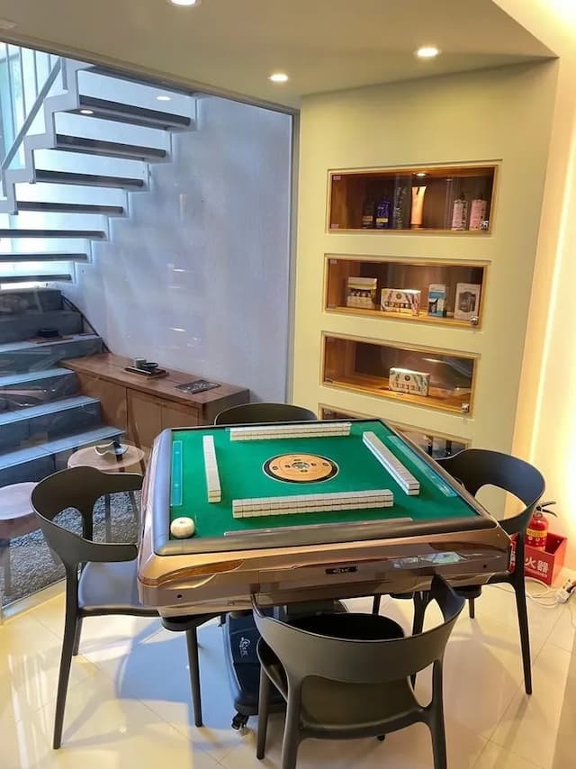 漁樂活台南安平包棟民宿|4-16人包棟|電梯採光豪宅|設有電動麻將、廚房、浴缸|豪宅體驗|軟水系統|精油沐浴備品|鄰近漁光島-漁樂活民宿(一館:世平五街10巷37號)-2