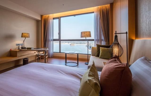 골든 레이크 호텔-디럭스 레이크뷰 보조 침대-2