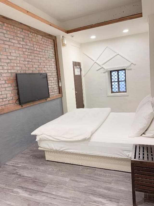 Jiufen Homestay-double suite-1