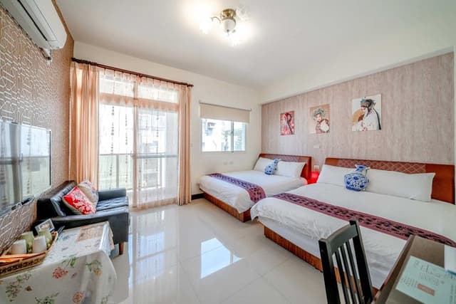 Shanghai time bed and breakfast-Time Quadruple Room-1