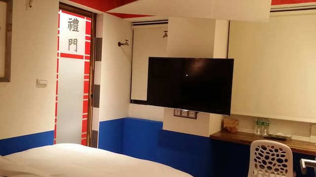 R10 Eco Hotel-Business B ( Standard Double Room )-4