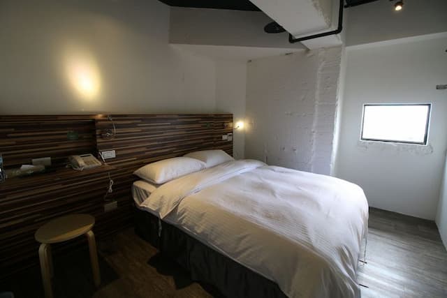 R10 Eco Hotel-Business C (Standard Double Room (windowless))-1
