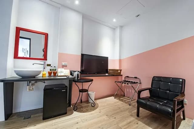 Here B&B-Deluxe Double Room-3