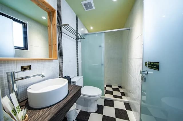 Here B&B-Quadruple room-6