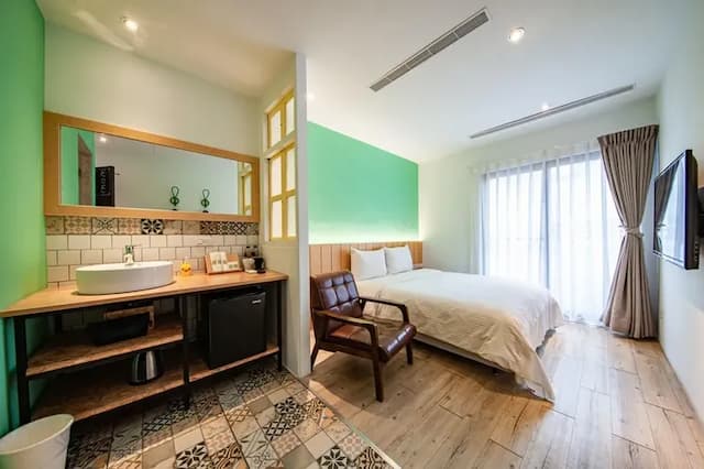 Here B&B-standard two-person room-1