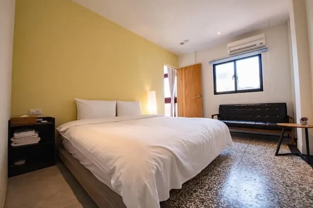 Here B&B-Room for six people-5