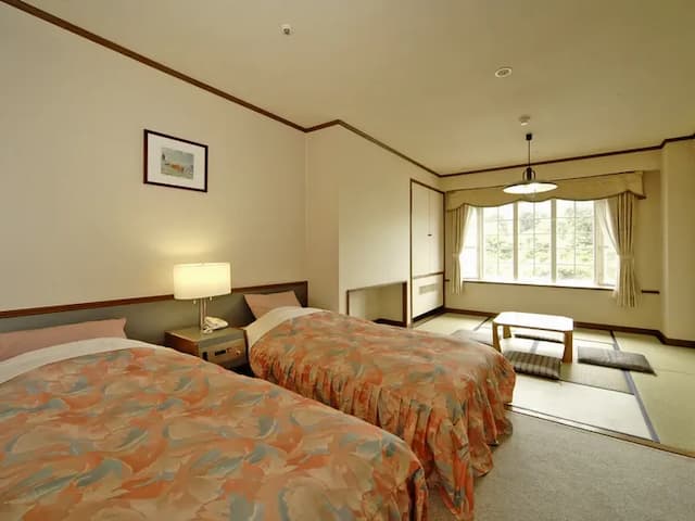 上越綠色廣場飯店|含滑雪票方案.近新潟上越國際滑雪場﹑岩原滑雪場.可預約接駁車-和洋室|附衛浴|3人入住-1