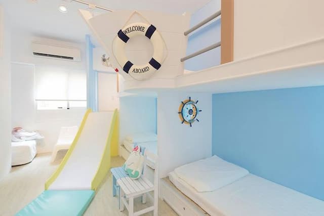 西港外婆家民宿|可選購溜滑梯房-水手日誌|五人套房-1