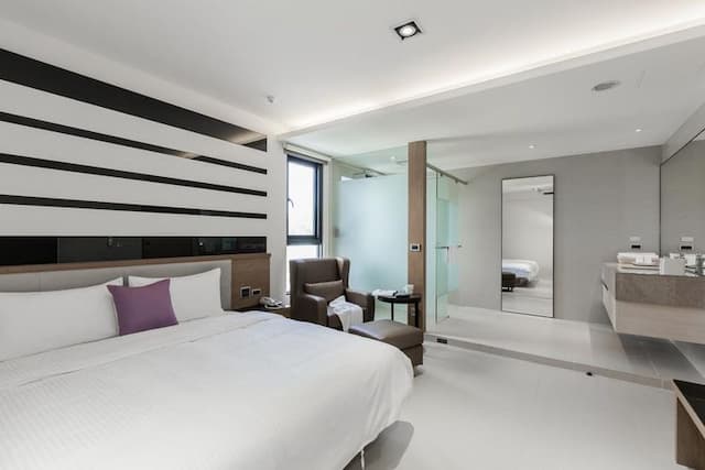 Le Meridien Bed and Breakfast-Classic Room 201-1