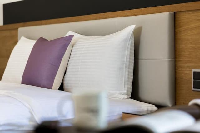 Le Meridien Bed and Breakfast-Classic Room 201-4