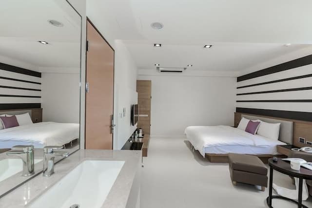 Le Meridien Bed and Breakfast-Classic Room 201-3