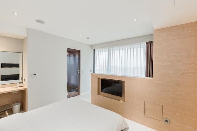 Le Meridien Bed and Breakfast-Deluxe Room 301-5