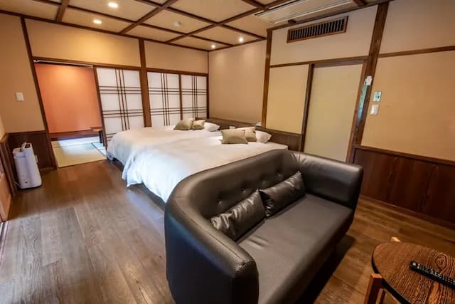 Kurokawa Onsen Mountain Inn Yamamizuki-2 beds with 6 tatami room-3