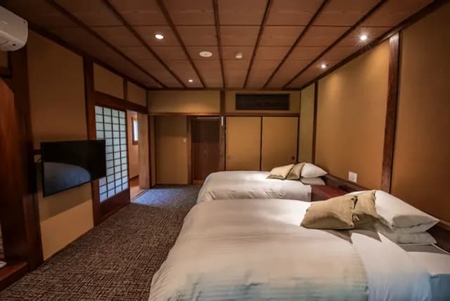 Kurokawa Onsen Mountain Inn Yamamizuki-2 beds with 6 tatami room-1