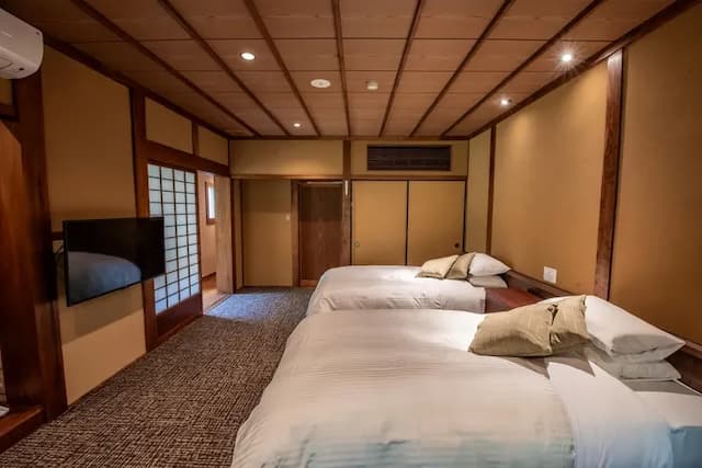 Kurokawa Onsen Mountain Inn Yamamizuki-2 beds with 6 tatami room-5
