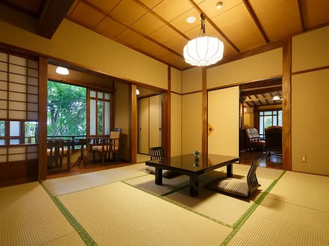 Kurokawa Onsen Mountain Inn Yamamizuki-Japanese-style 10 tatami 2 rooms, living 14 tatami-1
