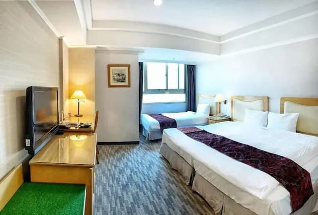 GOLDEN TULIP ZHONG XIN HOTEL TAICHUNG-Triple room-Pin Chen Building(Breakfast included)-1