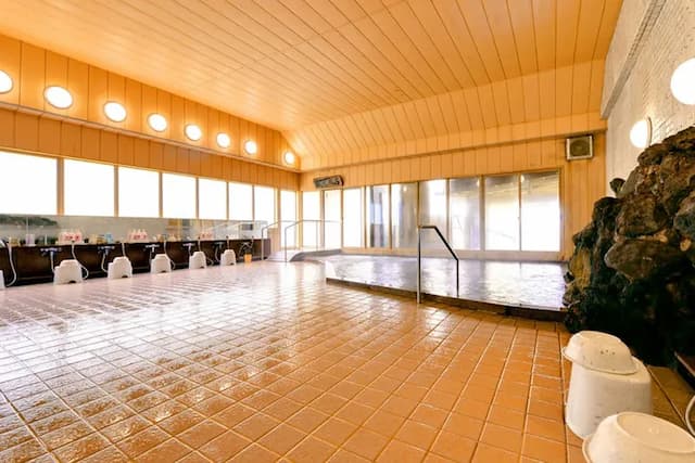 Hachimantai Mountain Hotel-Standard Quad Room-4