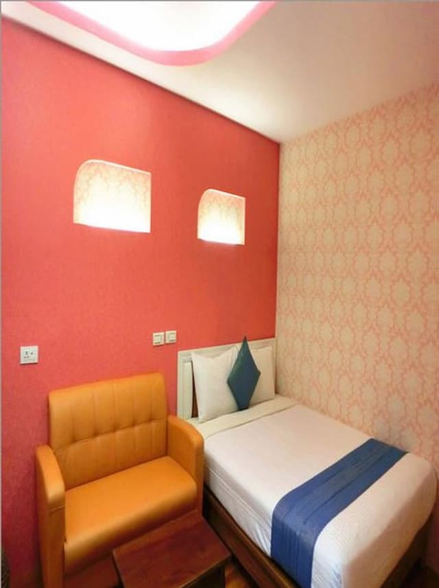 興吉旅店 | 室內公共空間自行車停放-標準二人房-2