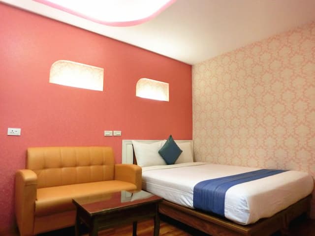 興吉旅店 | 室內公共空間自行車停放-標準二人房-7