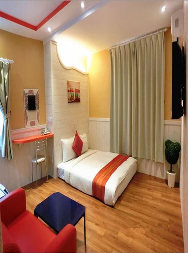 興吉旅店 | 室內公共空間自行車停放-精緻二人房-2