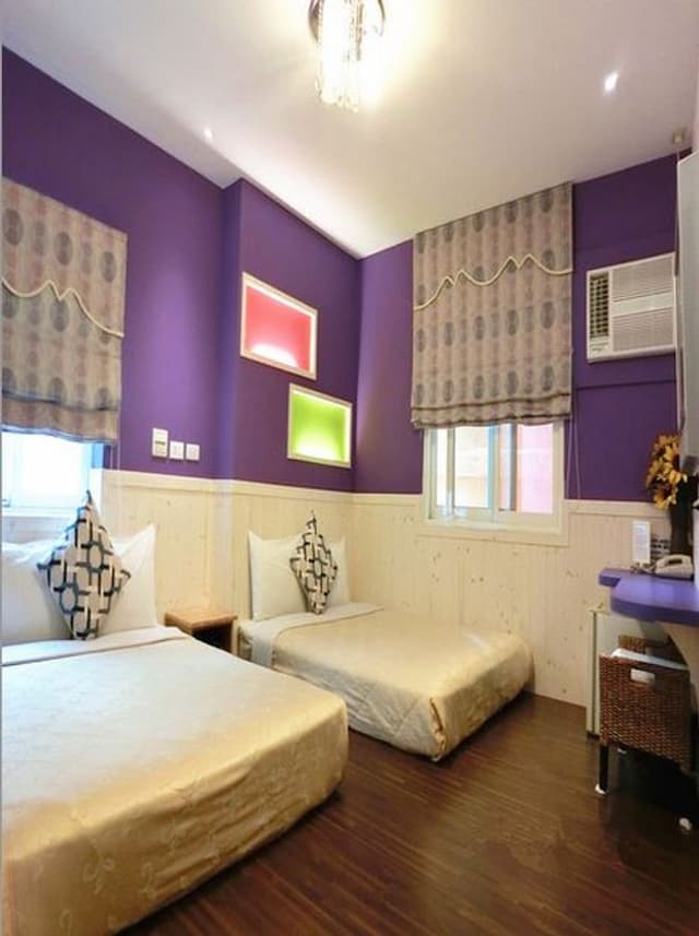 興吉旅店 | 室內公共空間自行車停放-本舘四人房-3