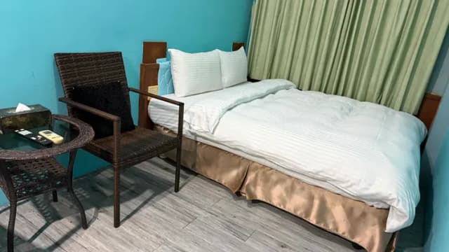 墾丁翡麗金旅店 | 墾丁大街步行2分鐘-精緻雙人房-202.302-1