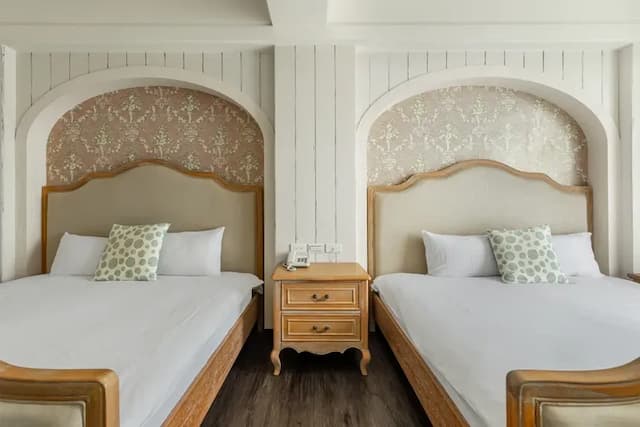 墾丁後灣 南法風情海景民宿|近海洋生物博物館-海景四人房-2