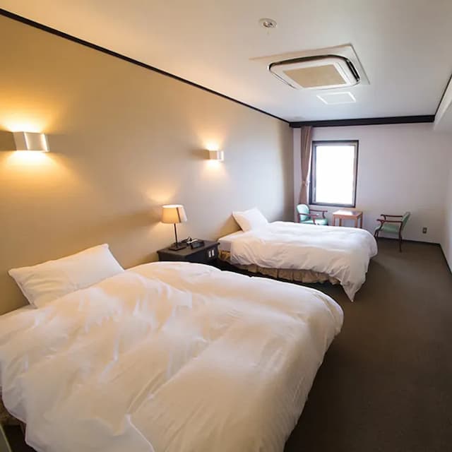 Western-style twin (city side / sea not shown) ☆ No smoking