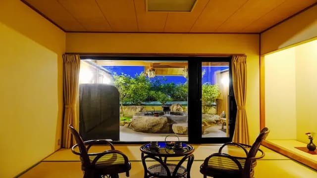 ◆Natural hot spring ◆Rock open-air bath【Japanese-style room】