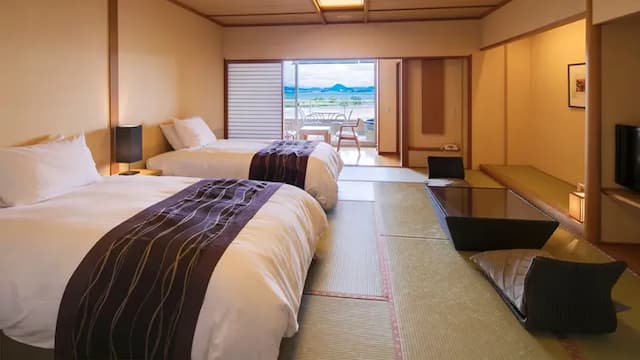 雄琴溫泉 琵琶湖綠水亭飯店|雄琴溫泉車站接駁服務/大浴場/部分房型有附露天風呂-〈びわの風〉日式三床房|湖景、露天風呂【不挑房】-2