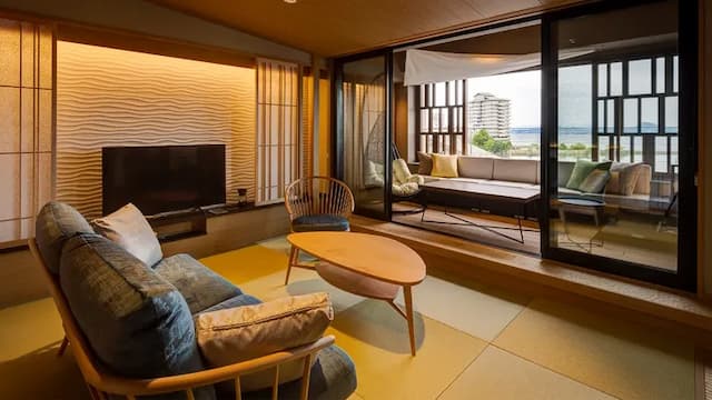 Lake Yu Elegant Suite