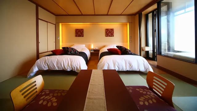 ``Elegance'' Japanese style room with semi-open-air bath