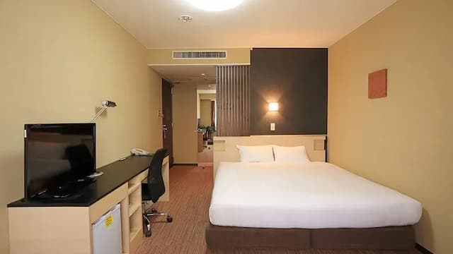 Smile Hotel Otsu Seta-Standard Double Room-7