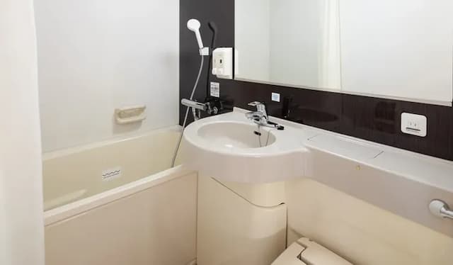 Comfort Hotel Hikone-Standard Twin Room 2 with Breakfast Non-Smoking-4