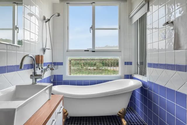 墾丁後灣 南法風情海景民宿|近海洋生物博物館-豪華雙人房-附浴缸-14