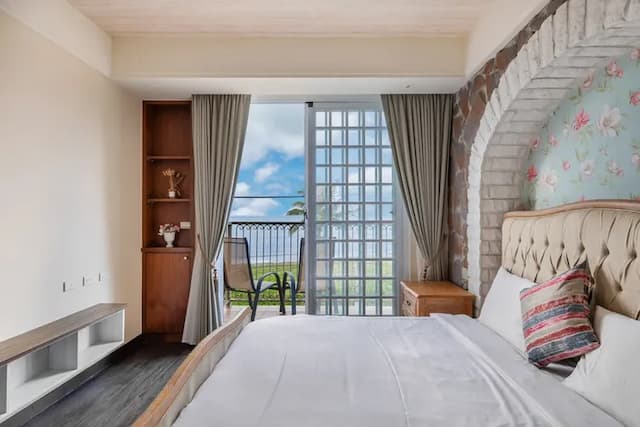 墾丁後灣 南法風情海景民宿|近海洋生物博物館-海景豪華雙人房-附陽台-2