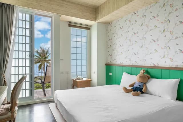 墾丁後灣 南法風情海景民宿|近海洋生物博物館-豪華四人房-1