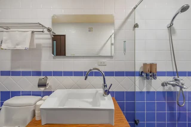 墾丁後灣 南法風情海景民宿|近海洋生物博物館-豪華四人房-14