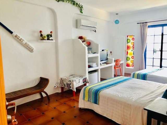 Hai Tan Lian Ching-Quadruple room with sea view-5