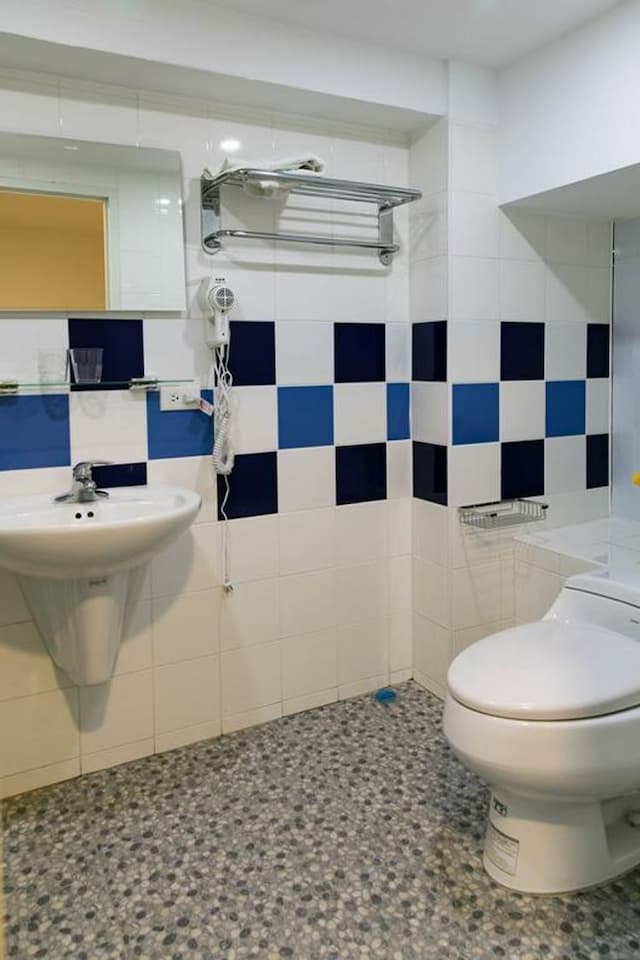 M Taipei Hotel-standard two-person room-5