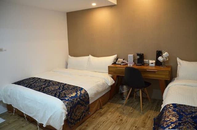 M Taipei Hotel-Triple room with view-5